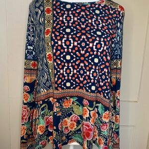 Johnny Was Swing Top Crew Neck Soft Stretch Bamboo Blended Size XS